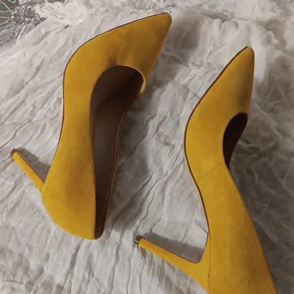Nine West Yellow Suede Heels - Picture 7 of 8